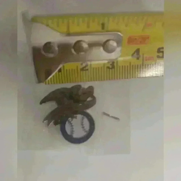 American League Baseball  1991 Lapel Pin MLB *New in package - Picture 3 of 4